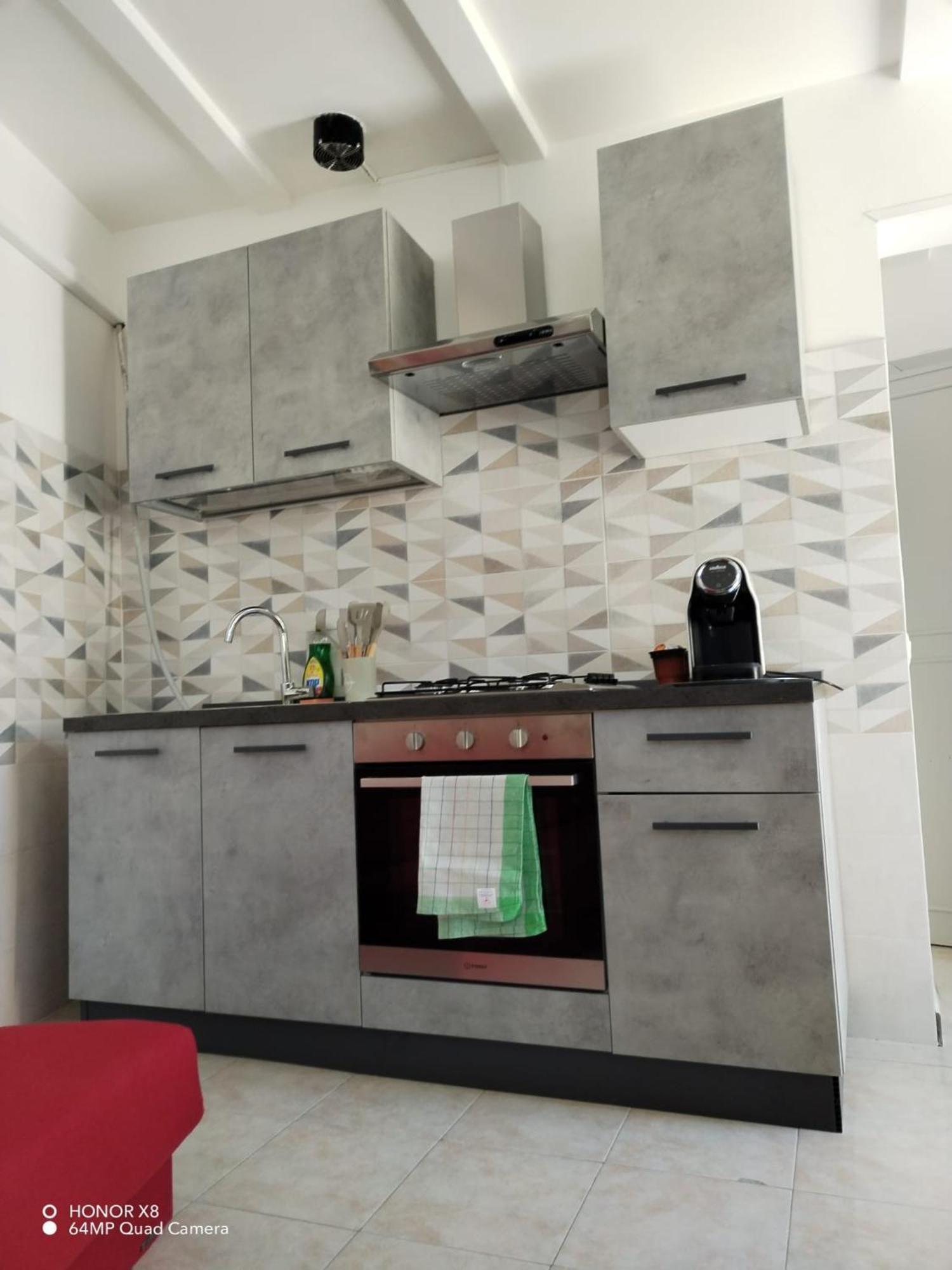 B&B Civitavecchia La Casetta Con Giardino Ngoại thất bức ảnh