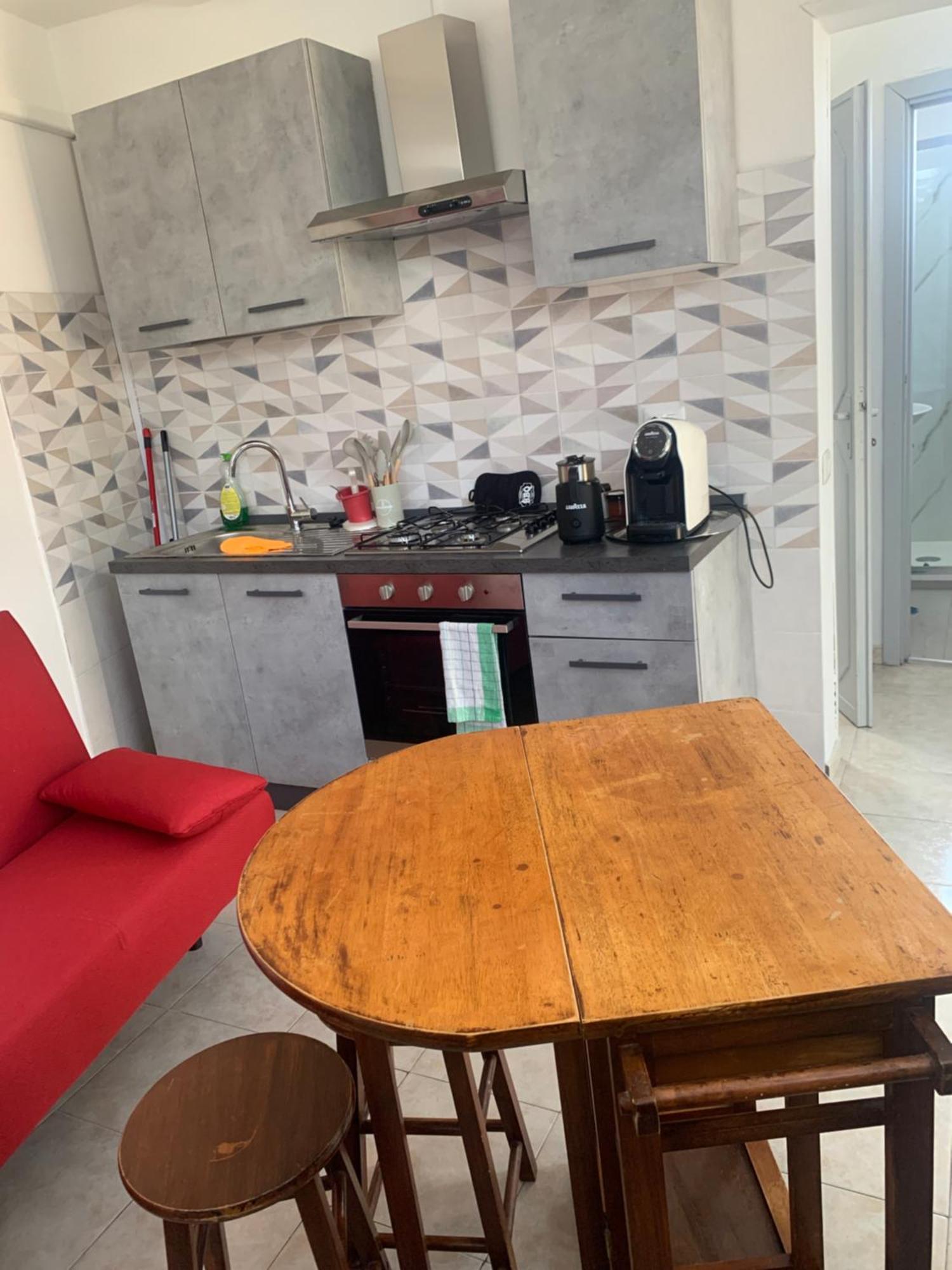 B&B Civitavecchia La Casetta Con Giardino Ngoại thất bức ảnh