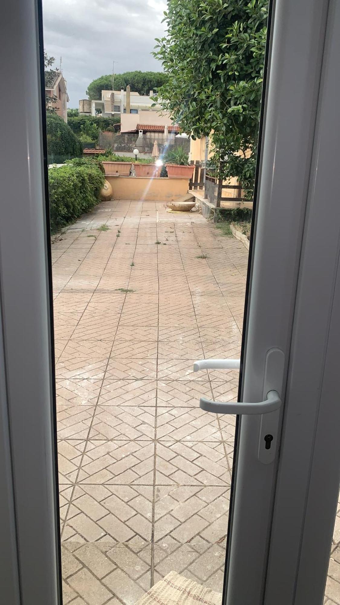 B&B Civitavecchia La Casetta Con Giardino Ngoại thất bức ảnh